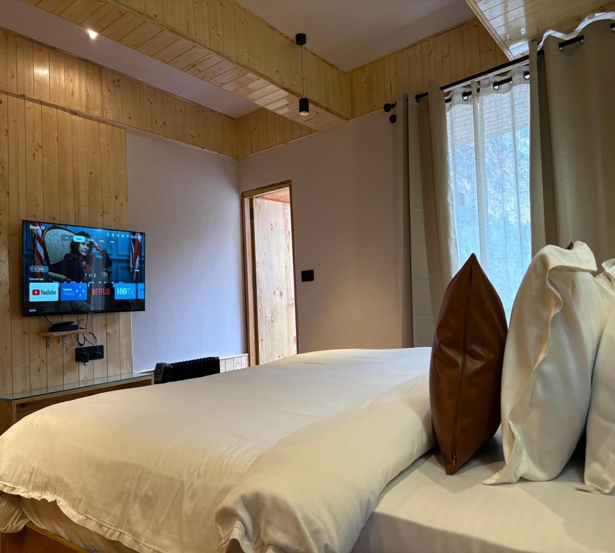 The Hillside Hotel Kasol Bagian luar foto