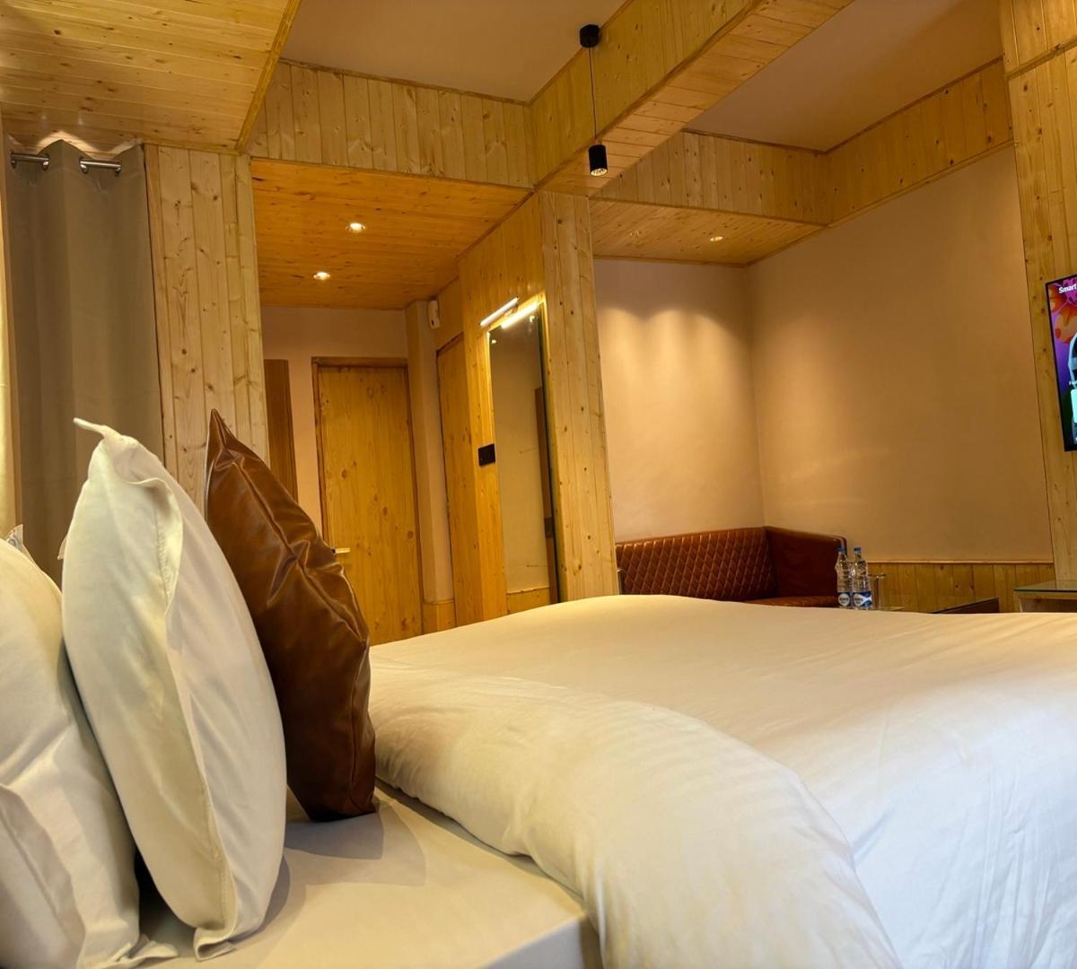 The Hillside Hotel Kasol Bagian luar foto